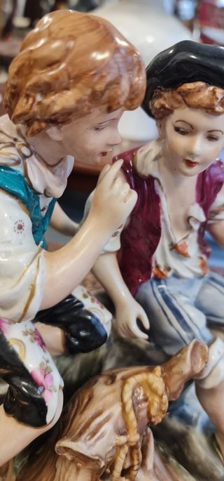Figura de porcelana de la firma Sauthier