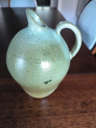 Jarra y vasos de vino en cerámica, hechos a mano