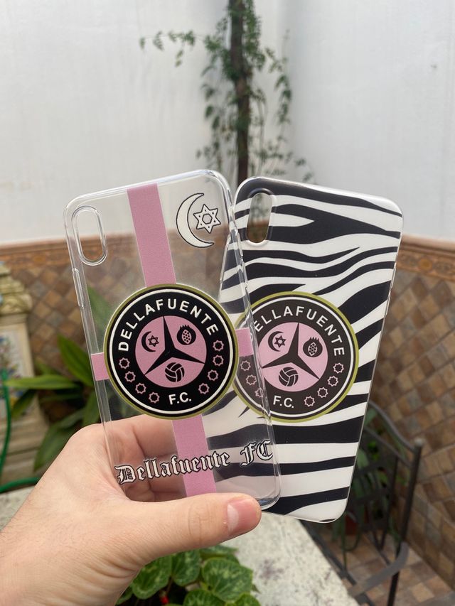 2 Funda dellafuente XS Max