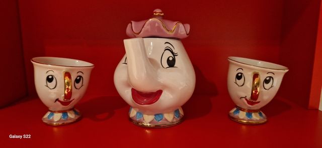 Tazas y tetera la bella y la bestia