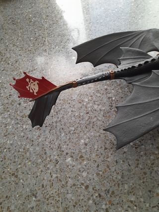 Muñeco dragón negro película