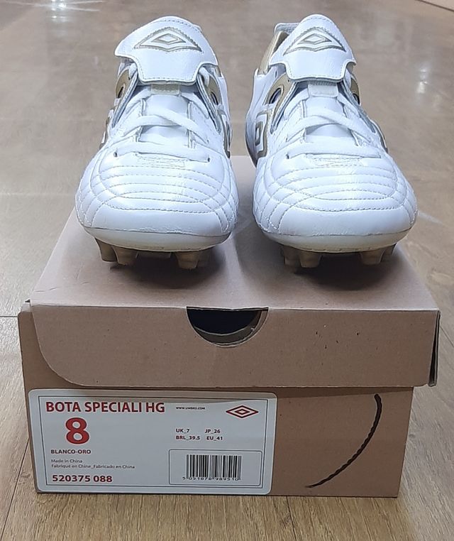 Bota de Futbol SPECIALI HG UMBRO