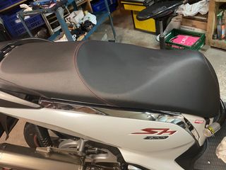 Asiento honda SH 300 Sport