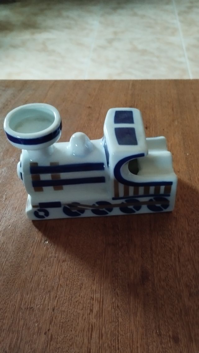 Tren cenicero palillero de Sargadelos