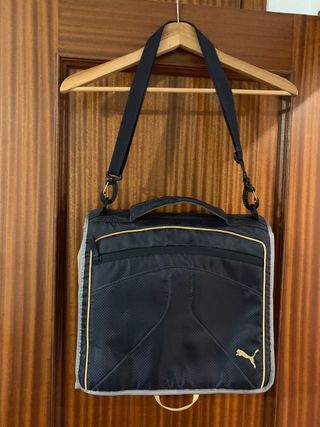 Bolso de deporte con compartimentos, sin estrenar