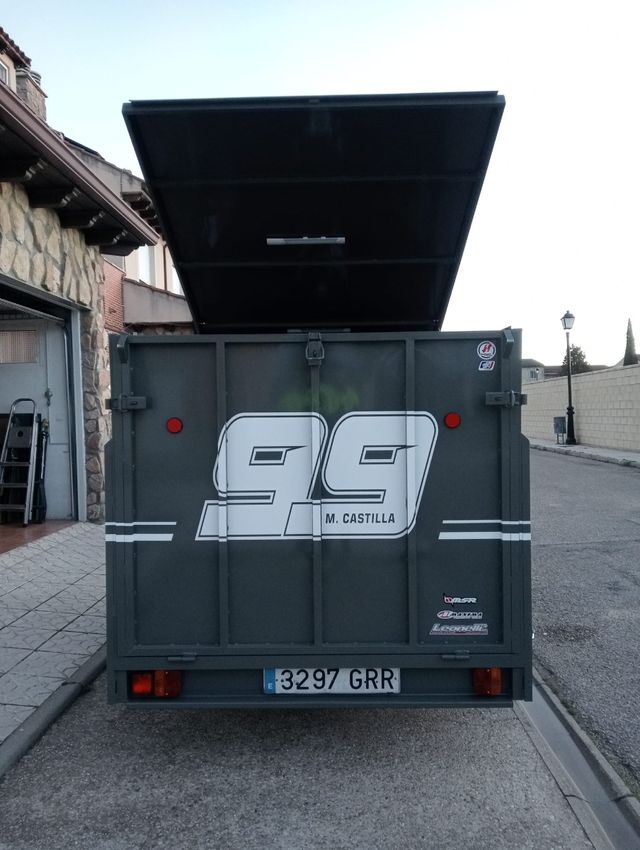 REMOLQUE 1 EJE 220x150x127 ALTO CERRADO AERODINÁMI