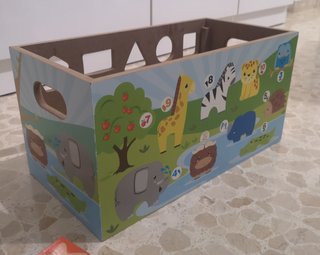 Baúl de madera con actividades Nenittos