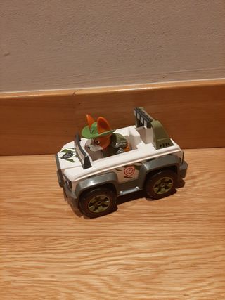 Coche tracker patrulla canina