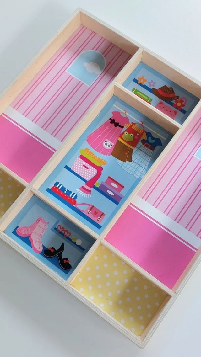 Juego de muñecas con vestidos imantados