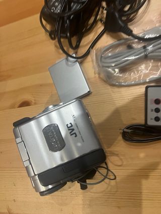 Camara JVC GR-DX25E