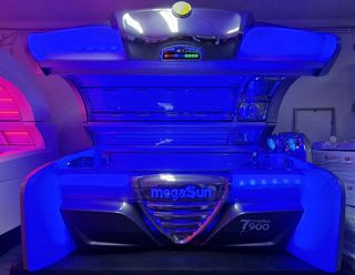 RAYOS UVA/SOLARIUM- MEGASUN 7900 ALOHA INTELLISUN