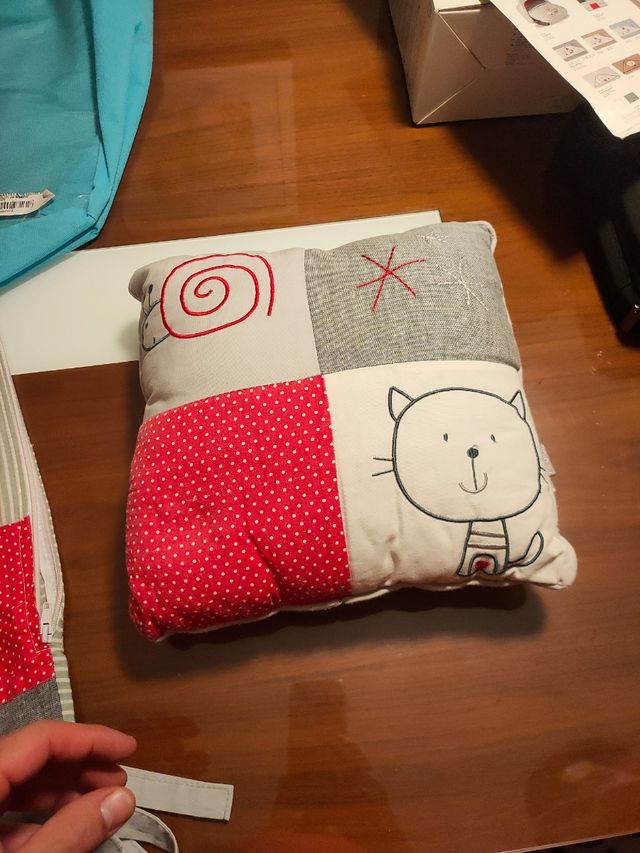 Ropa de cuna + chichonera