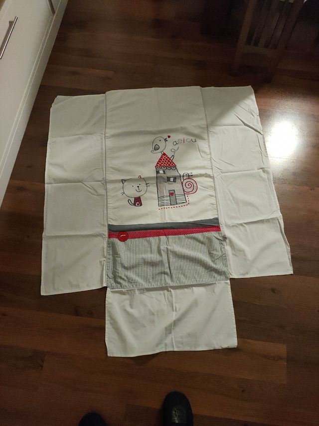 Ropa de cuna + chichonera