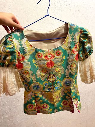 Traje de fallera para niña