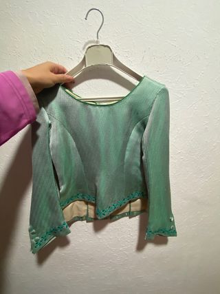 Traje de fallera para niña