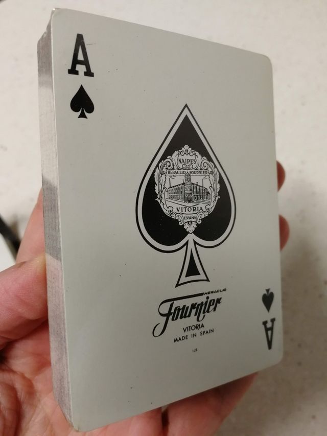 Estuche cartas Fournier Nuevo