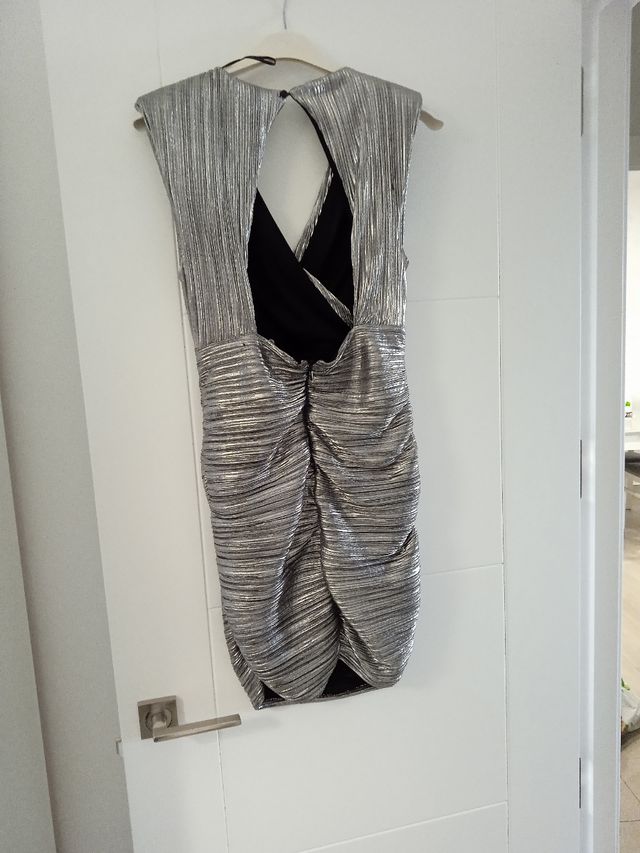 Vestido espalda descubierta