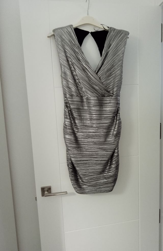 Vestido espalda descubierta