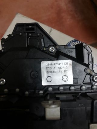Cerradura puerta trasera Ford original