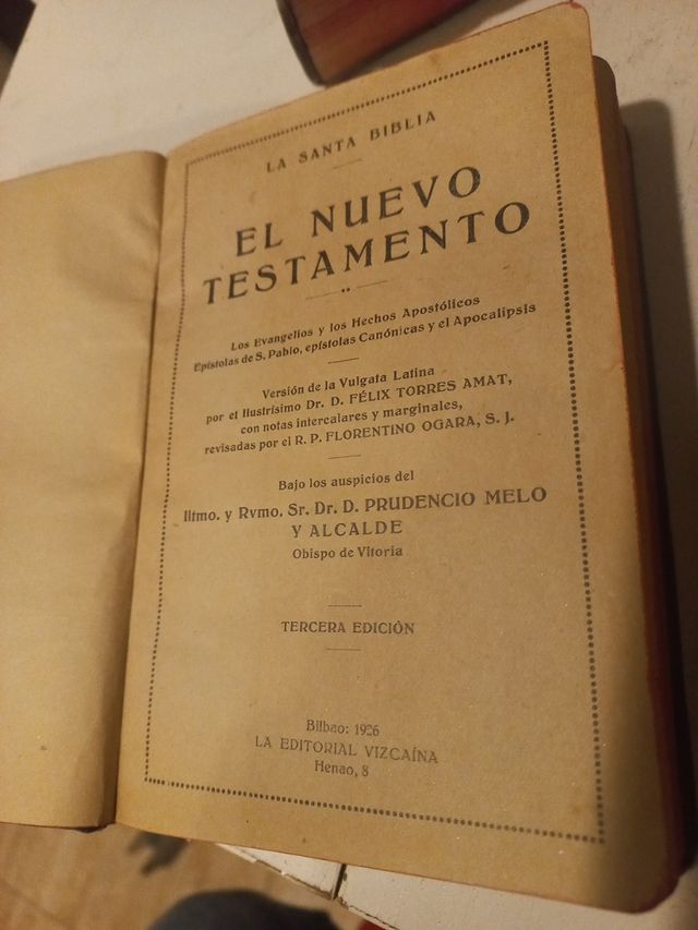 El nuevo testamento La Santa biblia ańo 1926