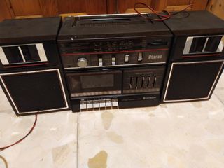 RADIO CASSETTE HITACHI LEER ANUNCIO VER DESCRIPCIÓ