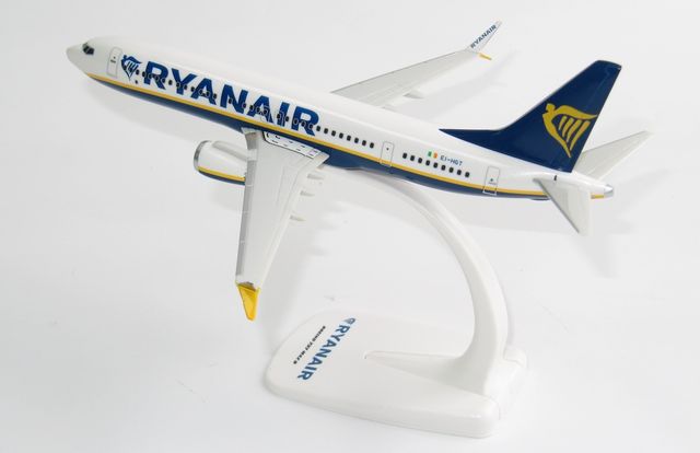 Modellino Ryanair Boeing 737 MAX EI-HGT B737 1/200