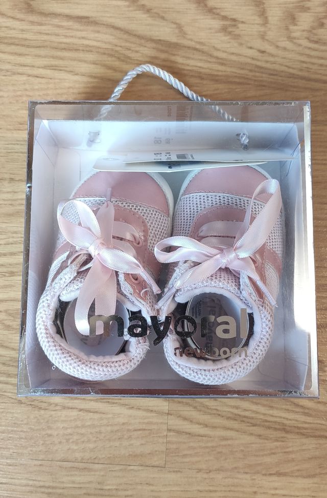 ZAPATILLAS BEBE MARCA MAYORAL NEWBORN T.18