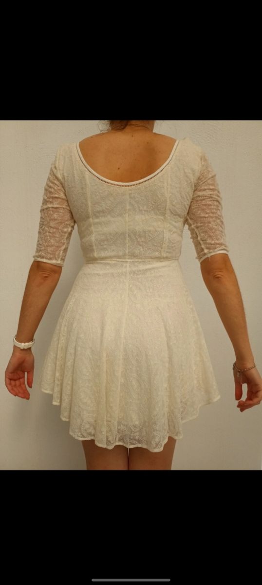 Vestido de encaje blanco