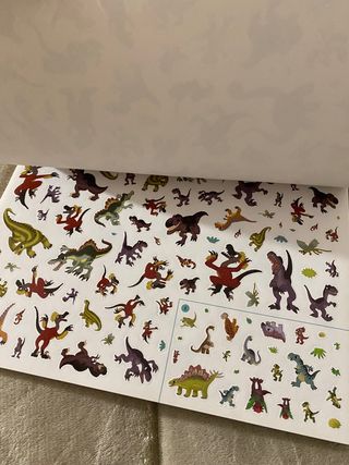 libro los dinosaurios para decorar