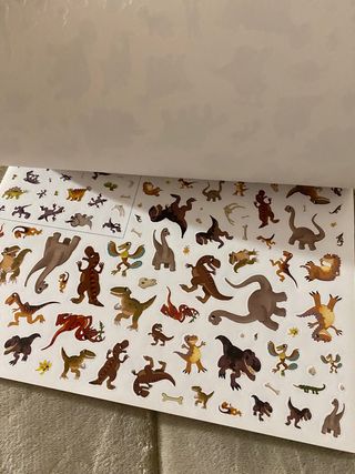 libro los dinosaurios para decorar