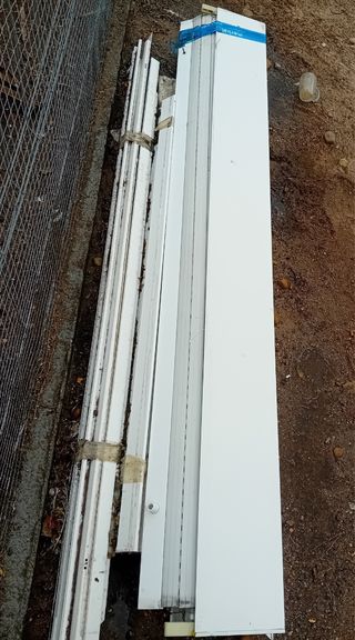 Ventana d aluminio con persiana