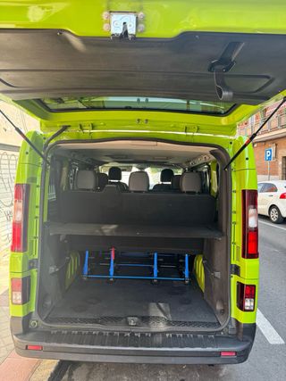 RENAULT TRAFIC III PASSENGER PLUS 8 PLAZAS