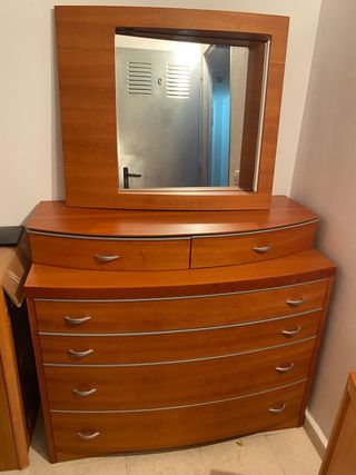 Cómoda / mueble habitación con espejo