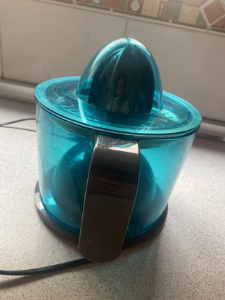 Exprimidor eléctrico