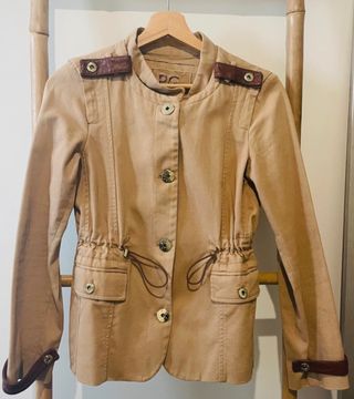 Chaqueta en camel de PG
