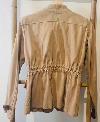 Chaqueta en camel de PG