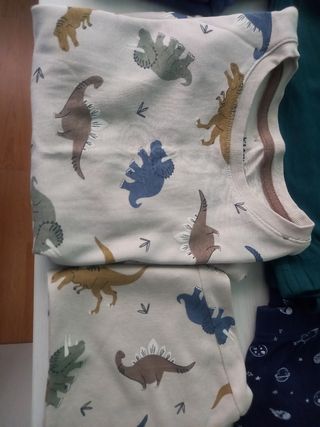 4 pijamas 5 años niño 108 113cm largos