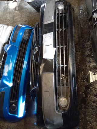 Paragolpe delantero Renault Scenic 2006