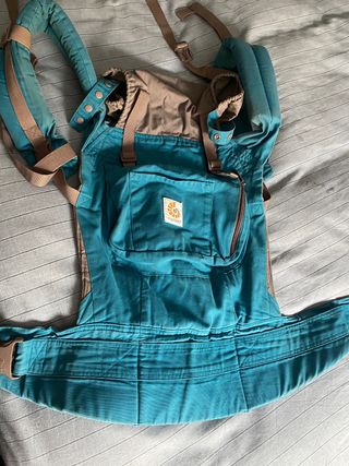 mochila porteo ergobaby carrier