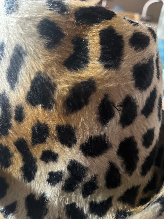 cappellino donna maculato con pelo  vintage