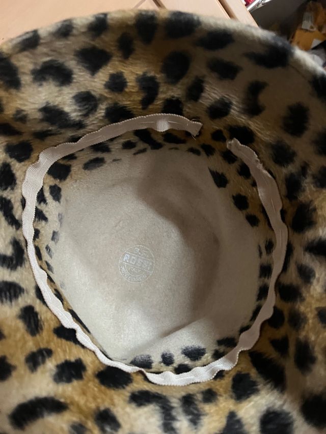 cappellino donna maculato con pelo  vintage