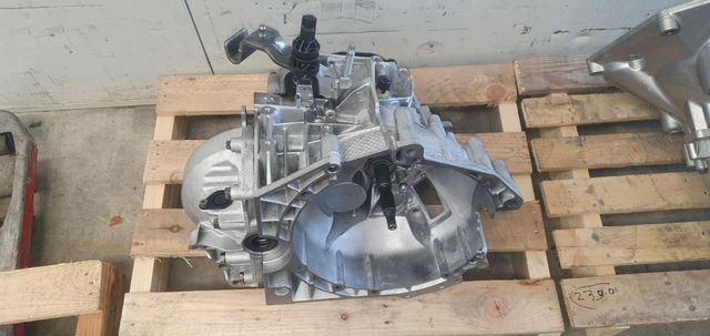 Caja cambios motor 4HU 100cv 5v jumper