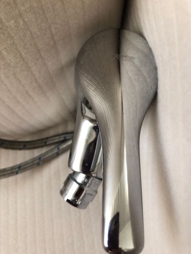 GRIFO EXTRAIBLE DE FREGADERO Y GRIFO DE BIDE