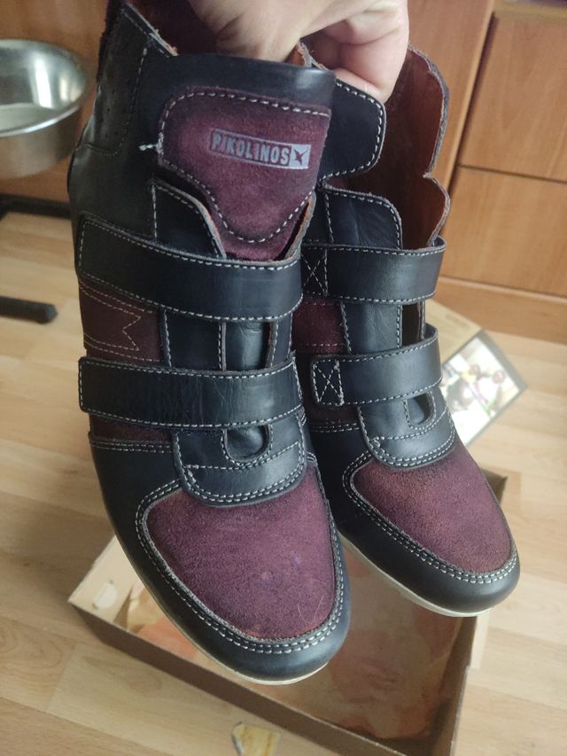 BOTÍN DE PIEL TACON CUÑA ALTO DE PIEL T40 129€