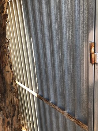PUERTA 1 HOJA HIERRO GALVANIZADO