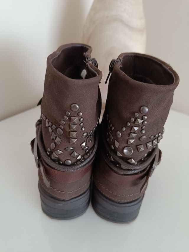 Botines marrones