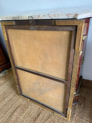 Virgen del Rosario con niño en brazos.