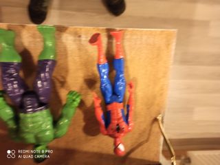 muñecos Marvel grandes