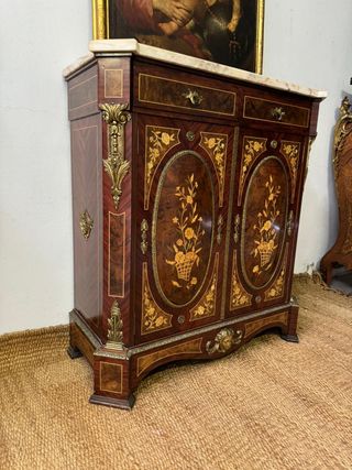 Entredós o mueble recibidor.