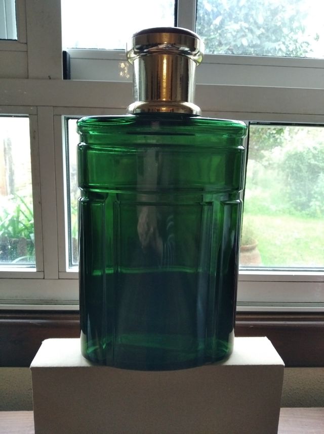 Ficticio del perfume Massimo Dutti 